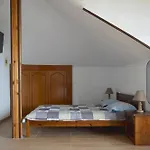 Attic With A View-σοφίτα με θέα 帕拉塔蒙