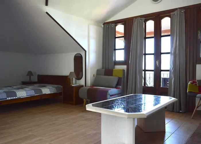 Attic With A View-σοφίτα με θέα Semesterbostad