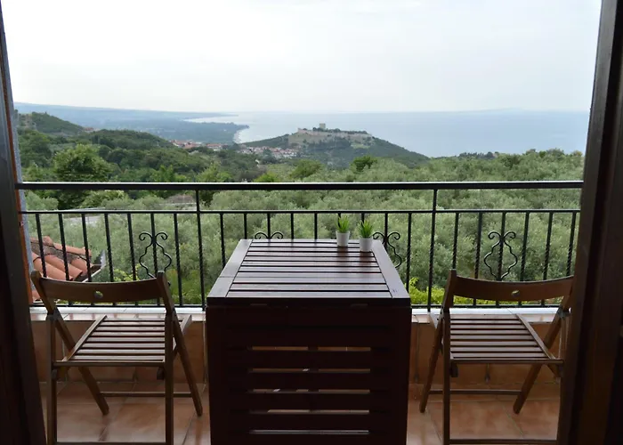 Attic With A View-σοφίτα με θέα * Platamónasz